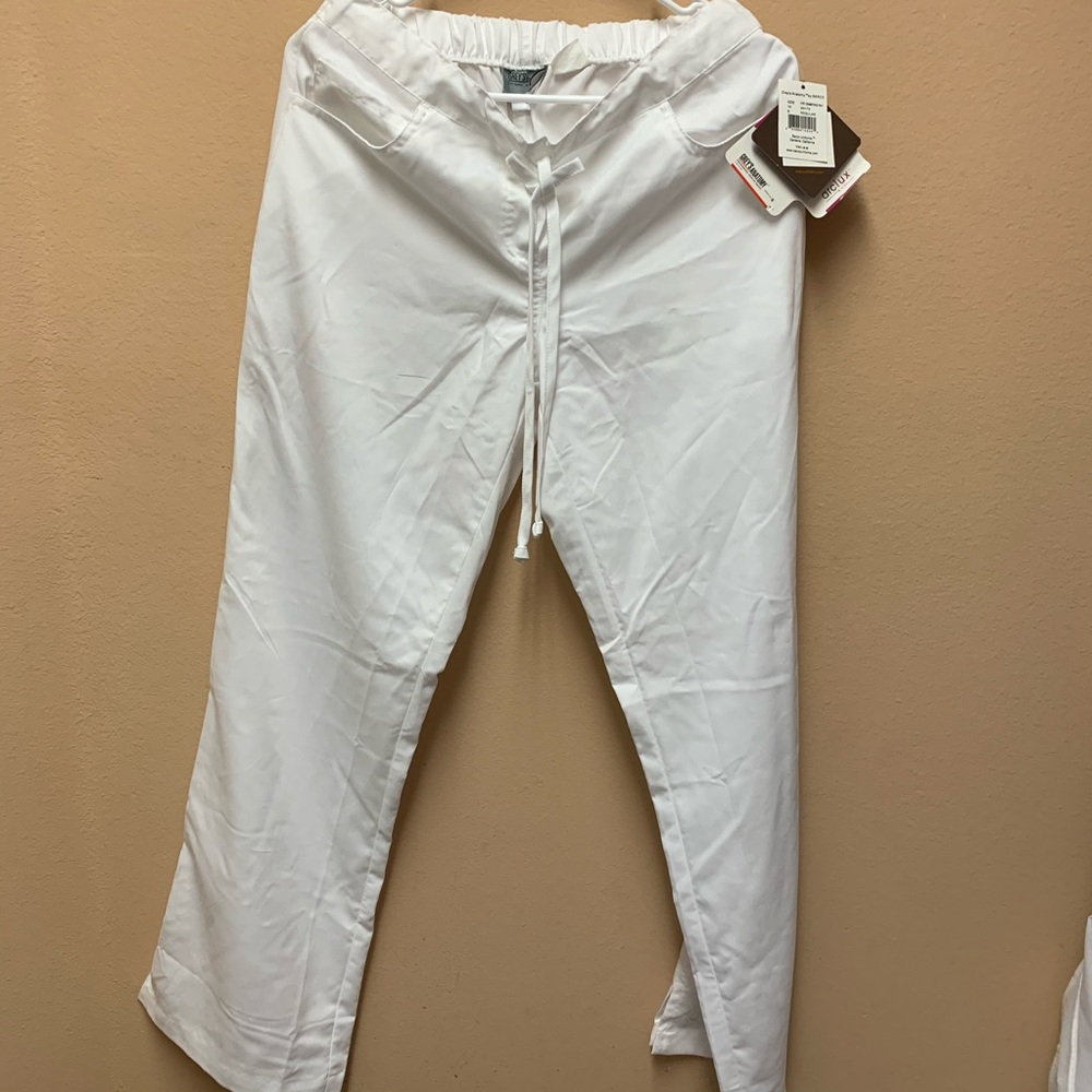 New with tags, women’s Grey’s Anatomy scrub pants